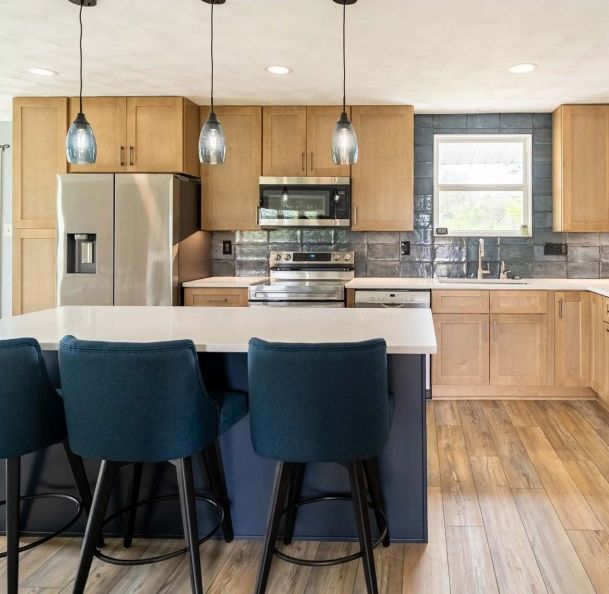 Mountain Timber stained shaker kitchen cabinets